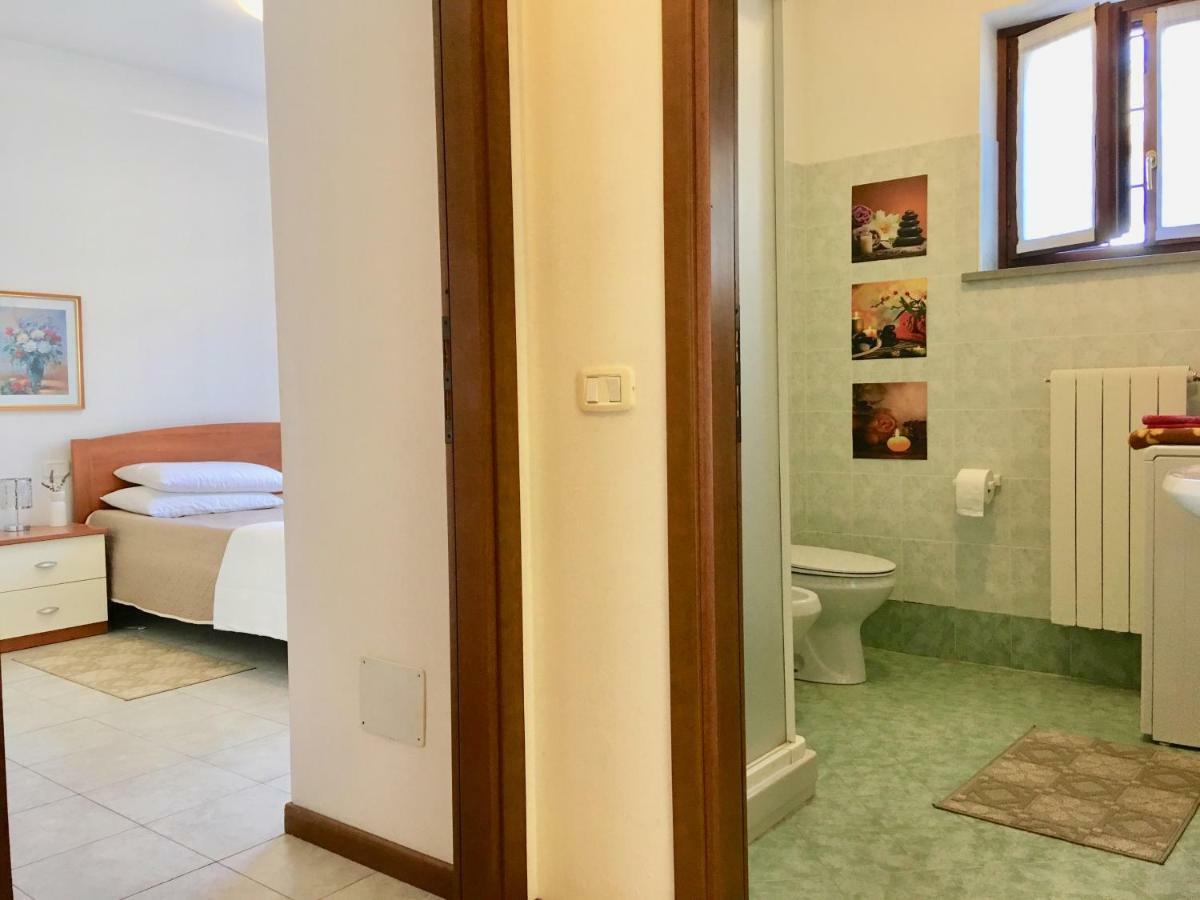 Irina'S House With View On Like And Swimming Pool Apartment Riva di Solto Exterior photo